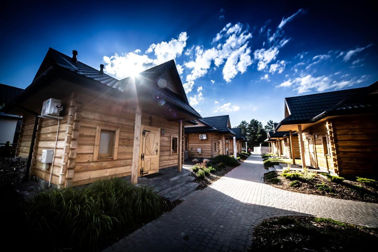 Hotel Bacowka Radawa & Spa Exterior foto
